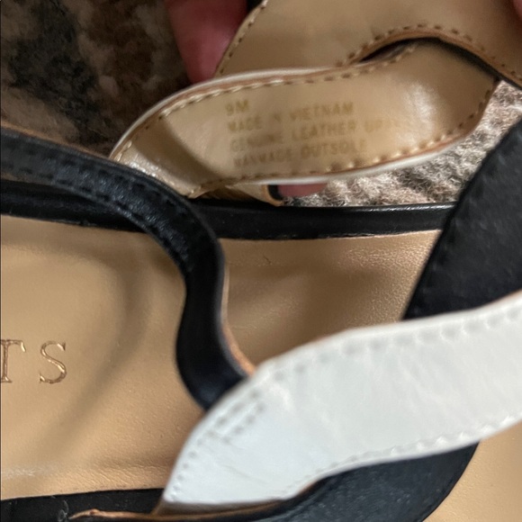 Talbots Capri Twist Mini Wedge Leather sandals. NWOT size 9 - Picture 7 of 9